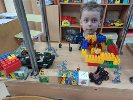 Играем а Лего в детском саду Играем а Лего в детском саду.