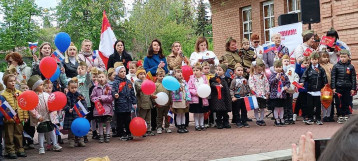 Праздничный концерт "Победный май, священная война!" Праздничный концерт "Победный май, священная война!".
