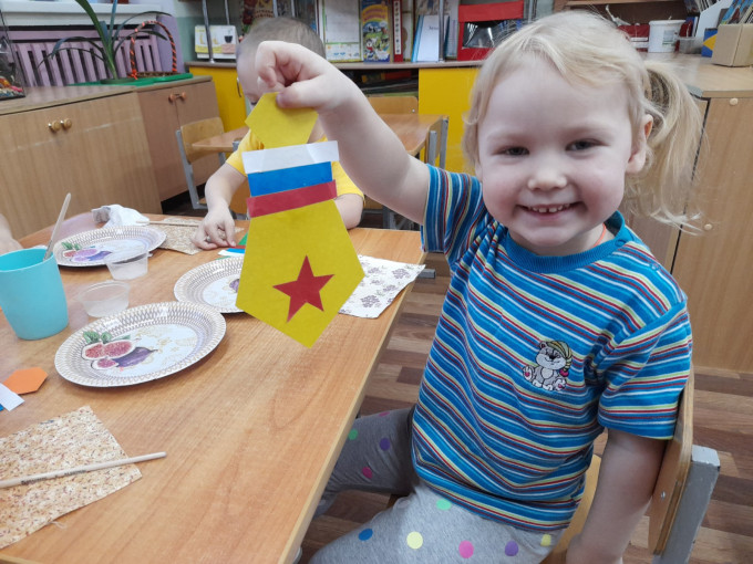 Малыши поздравляют любимых пап с 23 Февраля! Малыши поздравляют любимых пап с 23 Февраля!.